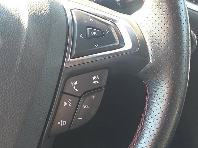 Used 2021 Ford Edge ST-Line FWD image 39