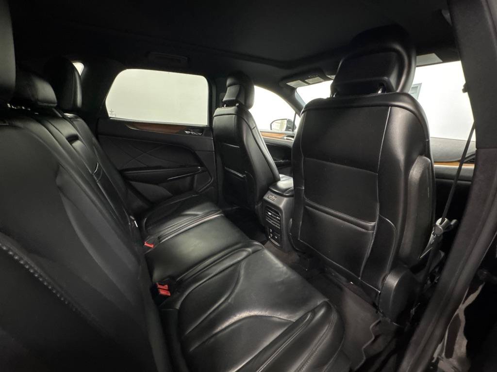 Used 2019 Lincoln MKC Reserve w/ MKC Climate Package AWD/4WD image 12