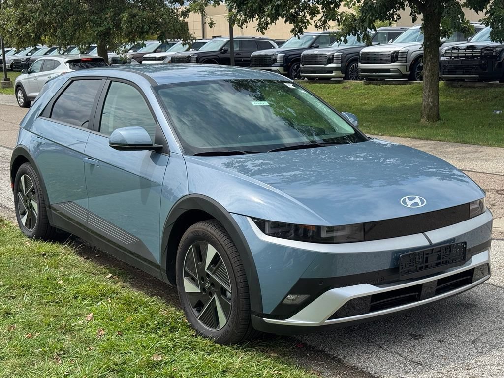 Certified 2026 Hyundai Ioniq 5 SEL RWD image 7
