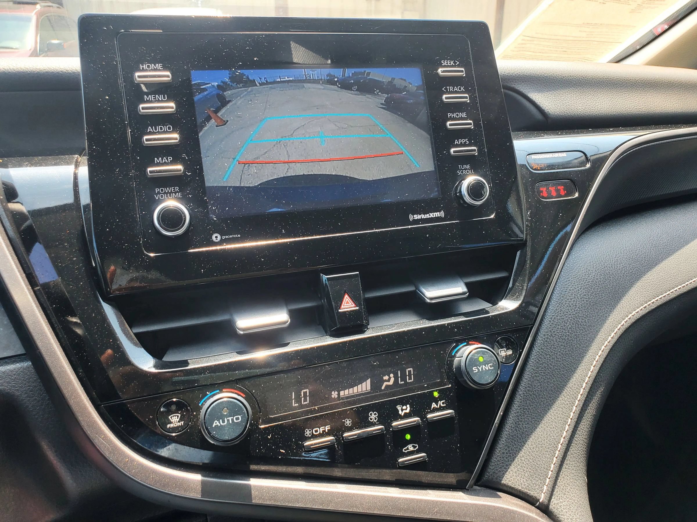 Used 2022 Toyota Camry SE FWD image 41