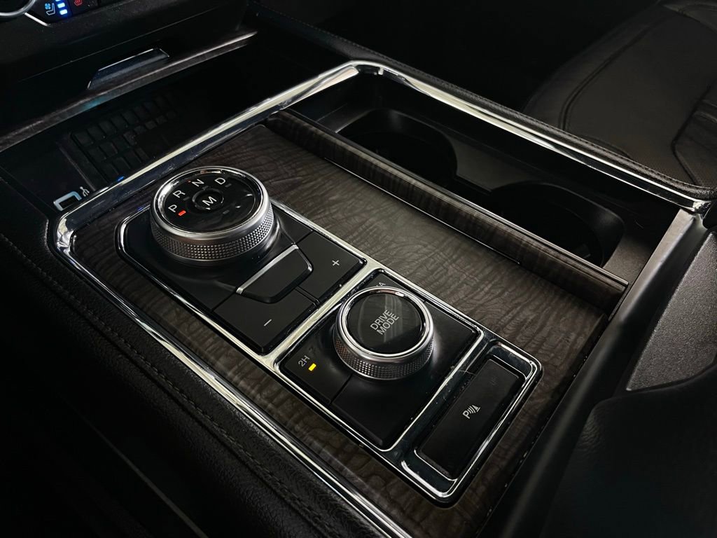 Used 2018 Ford Expedition Max Limited image 40