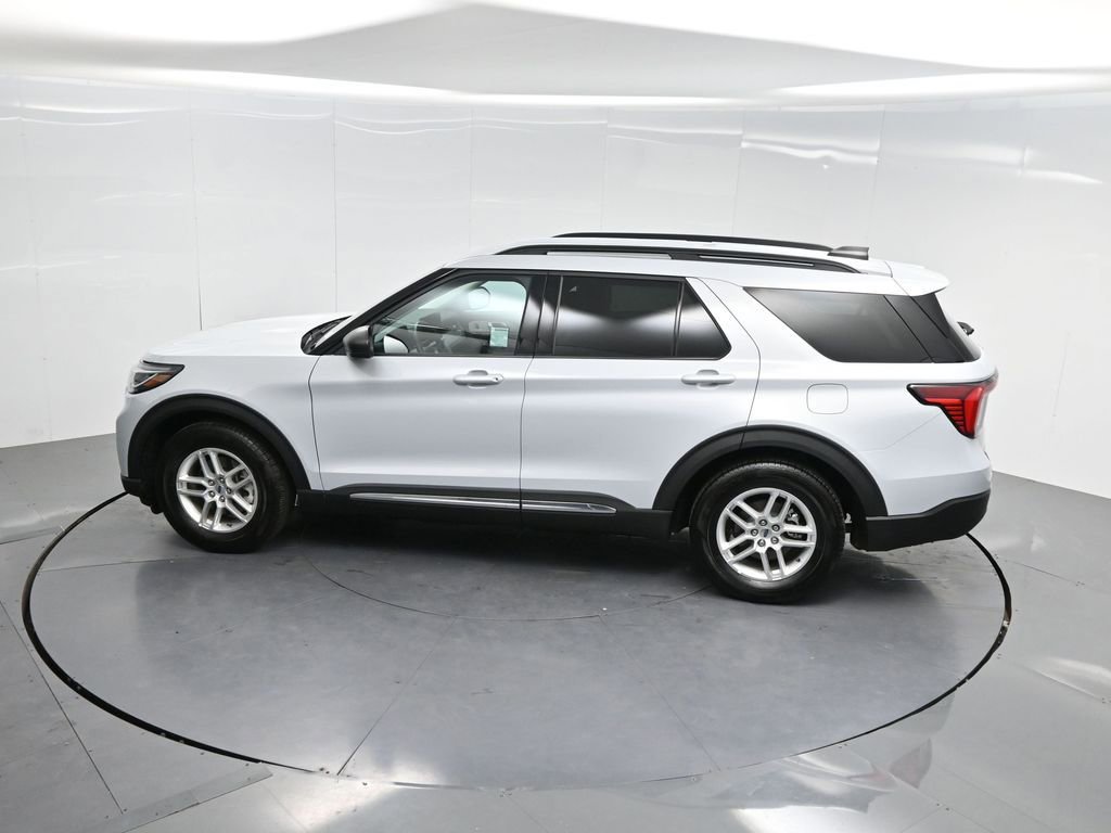 Used 2025 Ford Explorer Active w/ Active Comfort Package image 61
