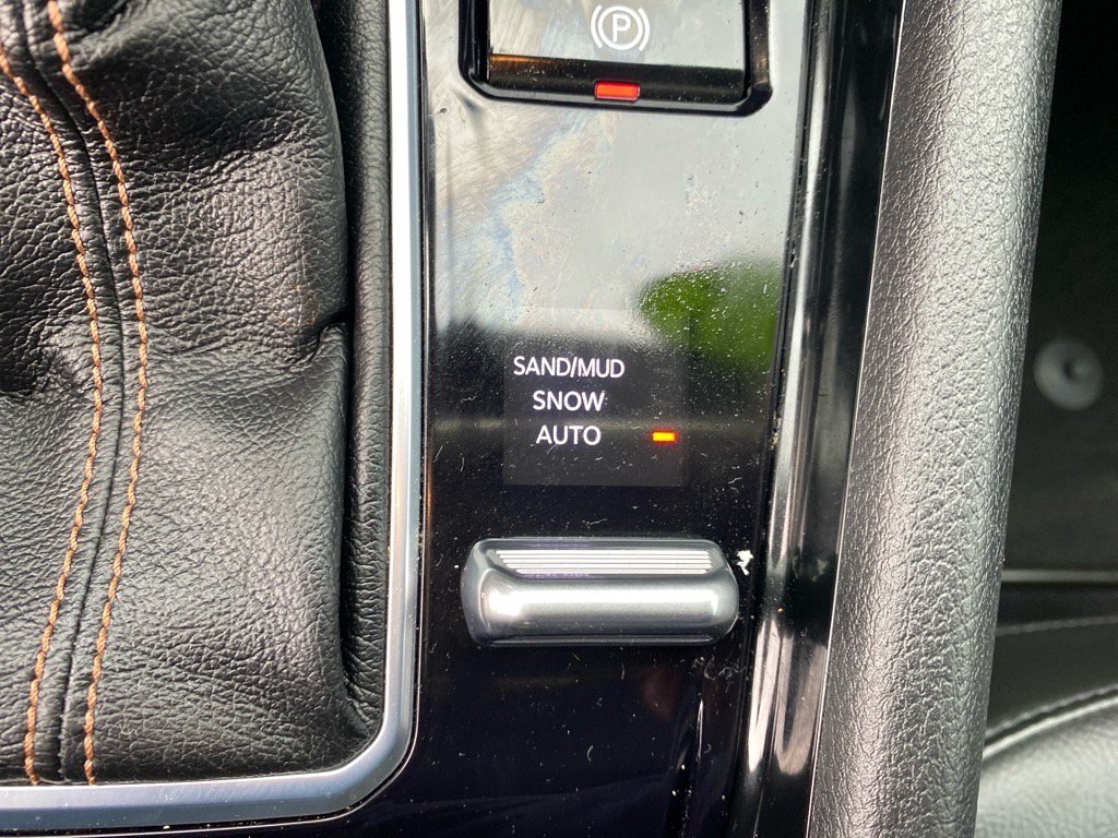 Used 2022 Jeep Compass Limited AWD/4WD image 14