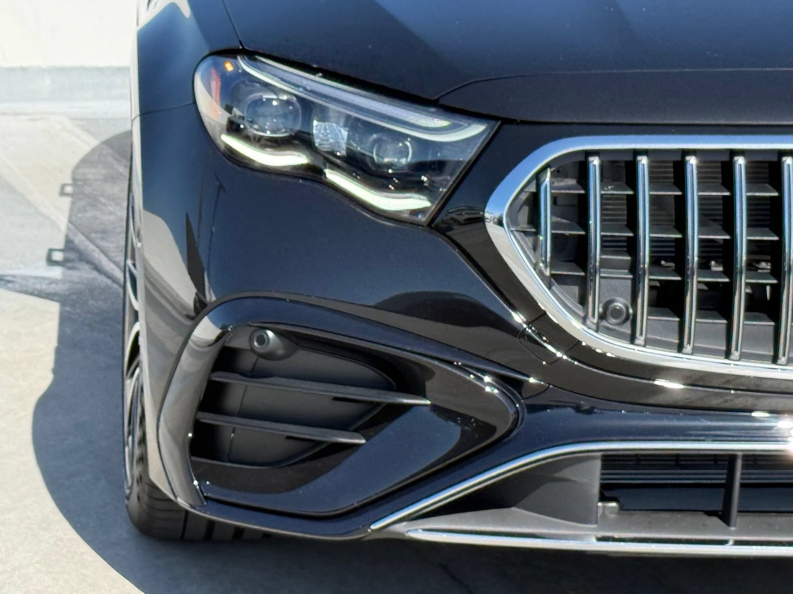 New 2026 Mercedes-Benz E 53 AMG e 4MATIC Sedan image 5