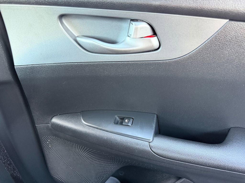 Used 2021 Kia Forte LXS image 30