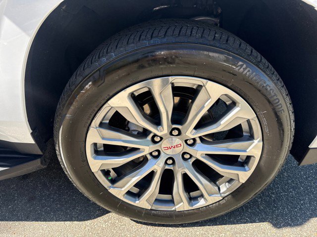 Used 2023 GMC Yukon Denali image 12