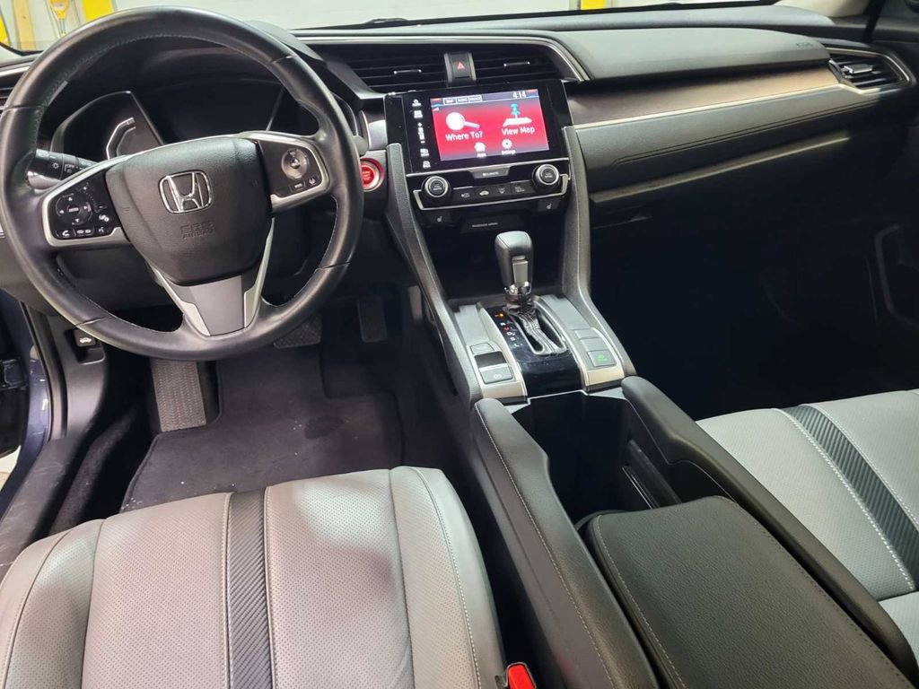 Used 2018 Honda Civic Touring image 7