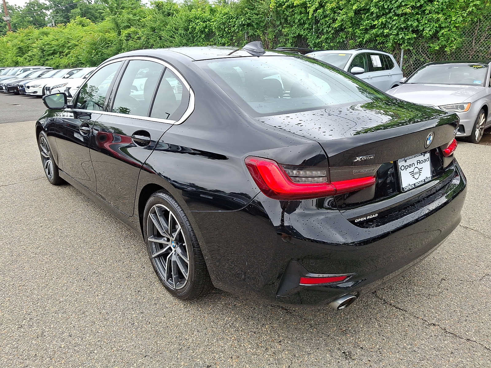 Used 2021 BMW 330i xDrive Sedan w/ Driving Assistance Package AWD/4WD image 5