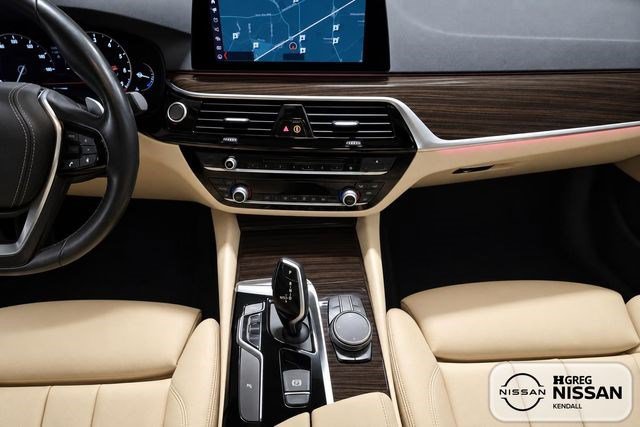 Used 2019 BMW 530i w/ Convenience Package RWD image 15