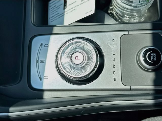 New 2026 Kia Sorento EX w/ EX Premium Package FWD image 17