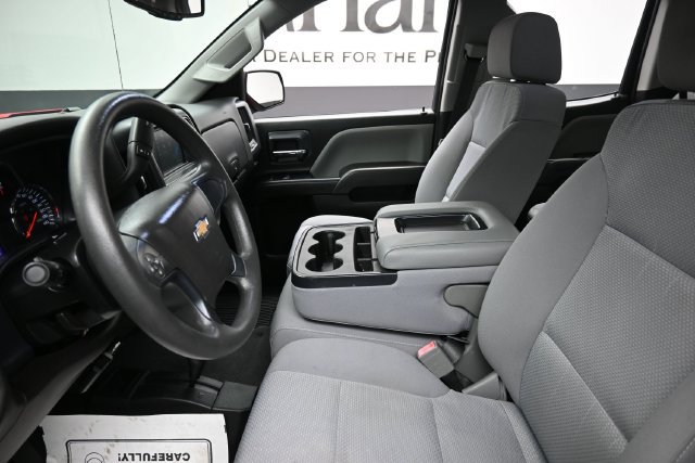 Used 2019 Chevrolet Silverado 1500 Custom w/ Custom Convenience Package AWD/4WD image 16
