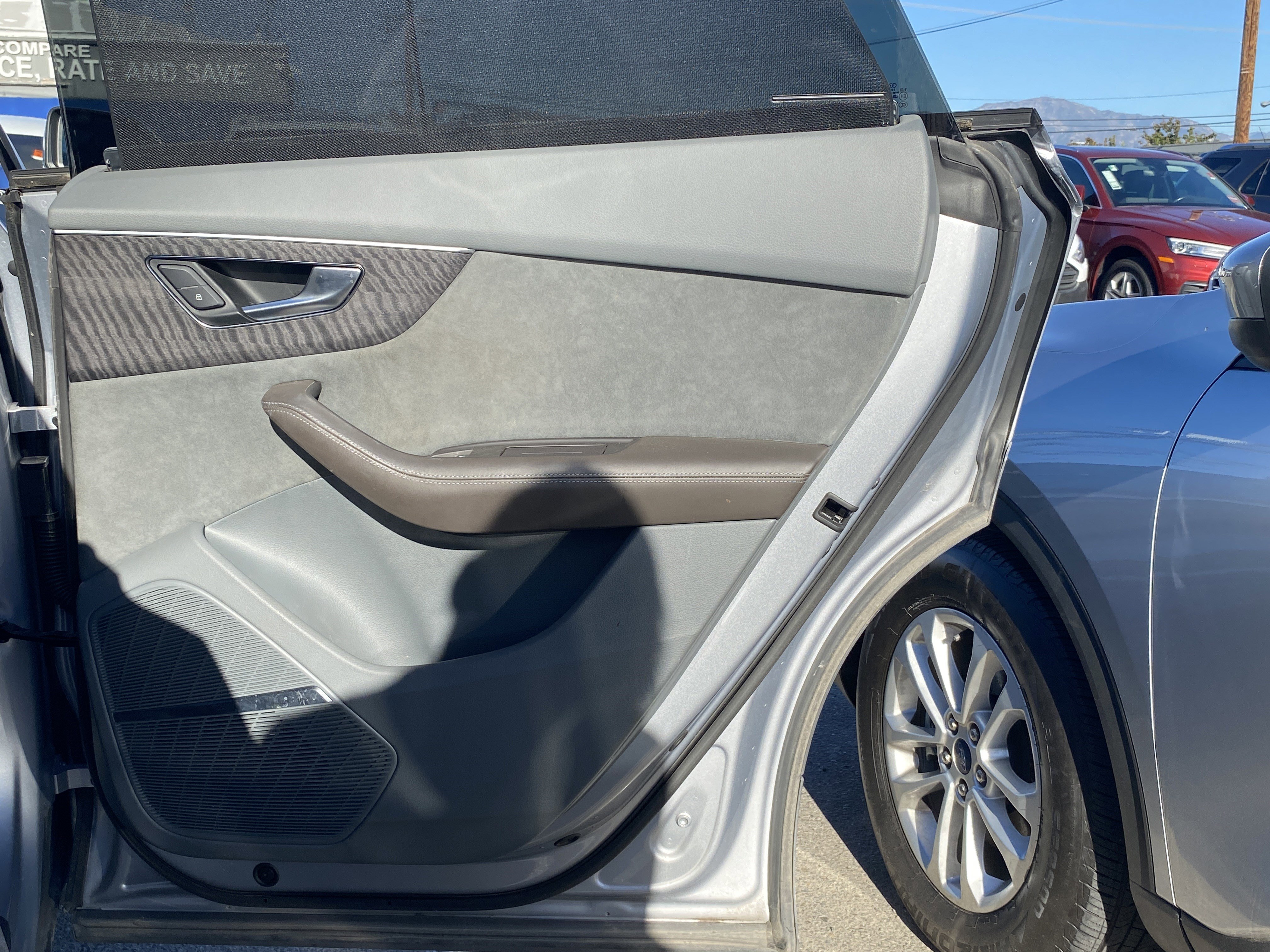 Used 2019 Audi Q8 Prestige image 19