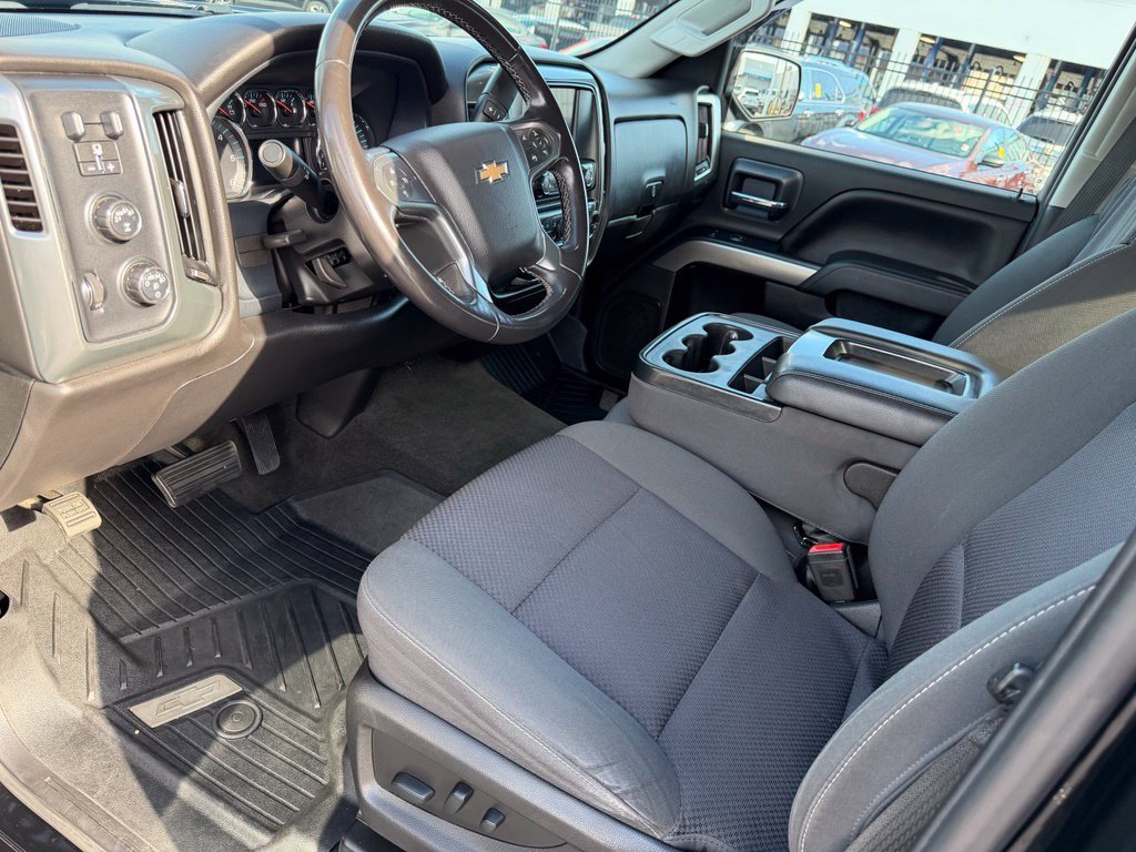 Used 2018 Chevrolet Silverado 1500 LT w/ All Star Edition AWD/4WD image 18