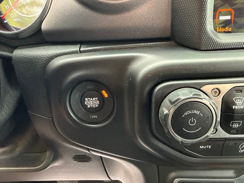 Used 2021 Jeep Gladiator Mojave AWD/4WD image 29