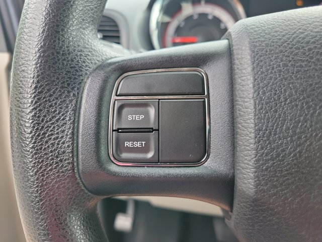 Used 2012 Dodge Grand Caravan SXT FWD image 23