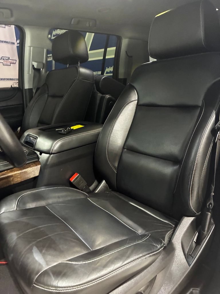 Used 2020 Chevrolet Suburban LT AWD/4WD image 11