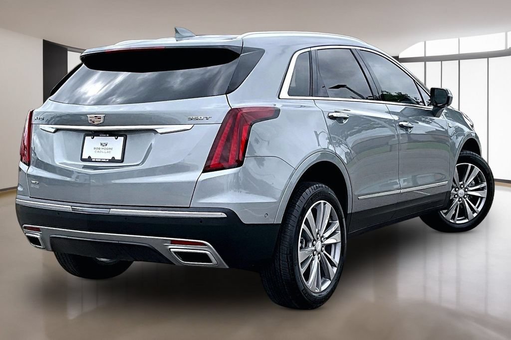 Used 2025 Cadillac XT5 Premium Luxury w/ Technology Package AWD/4WD image 2