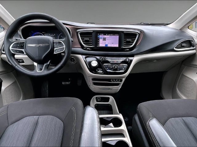 Used 2023 Chrysler Voyager LX FWD image 22