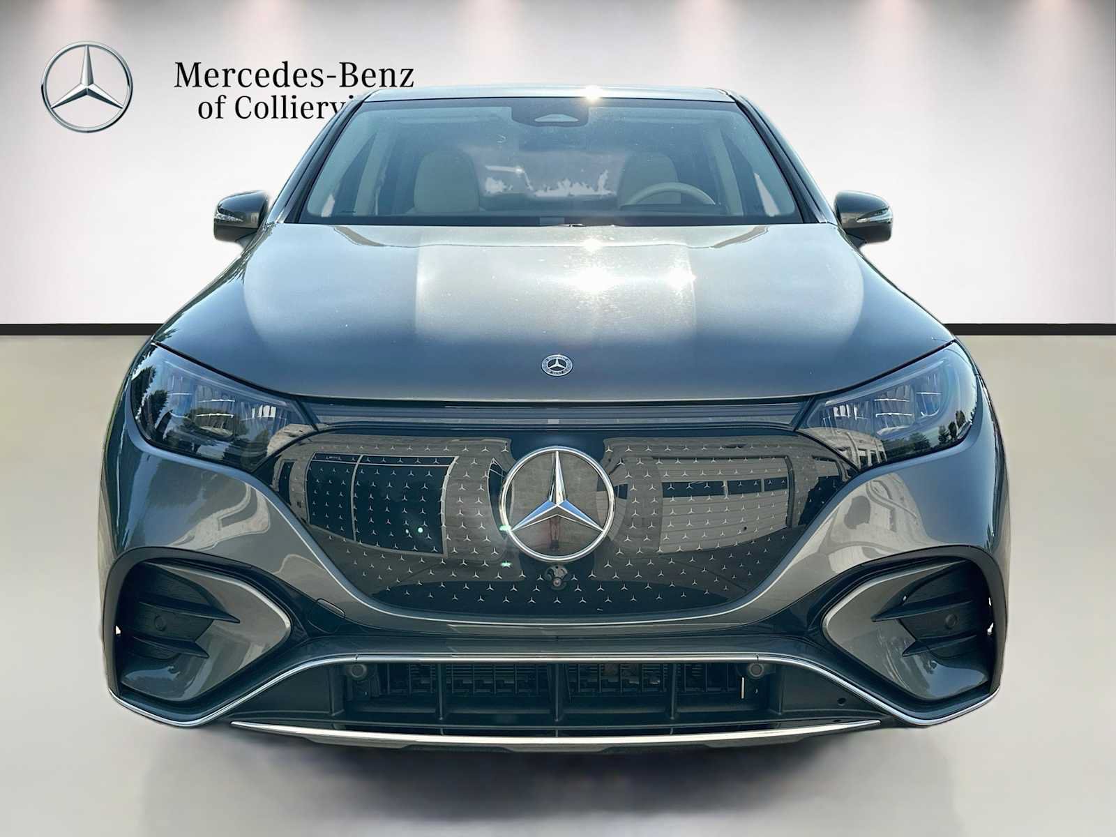 Used 2023 Mercedes-Benz EQE 350+ 4MATIC SUV w/ AMG Line Exterior Package image 2