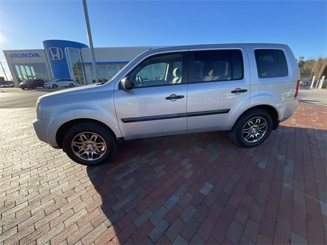 Used 2011 Honda Pilot LX image 11