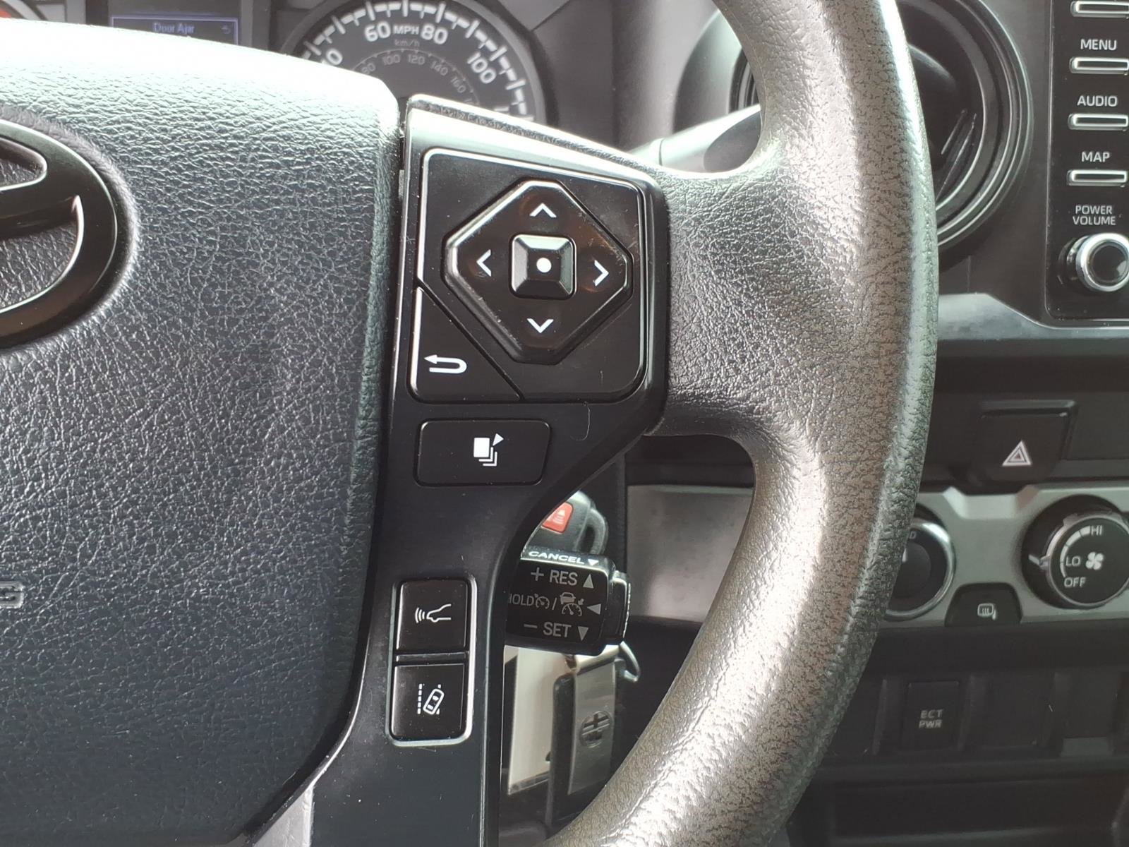 Used 2020 Toyota Tacoma SR AWD/4WD image 18