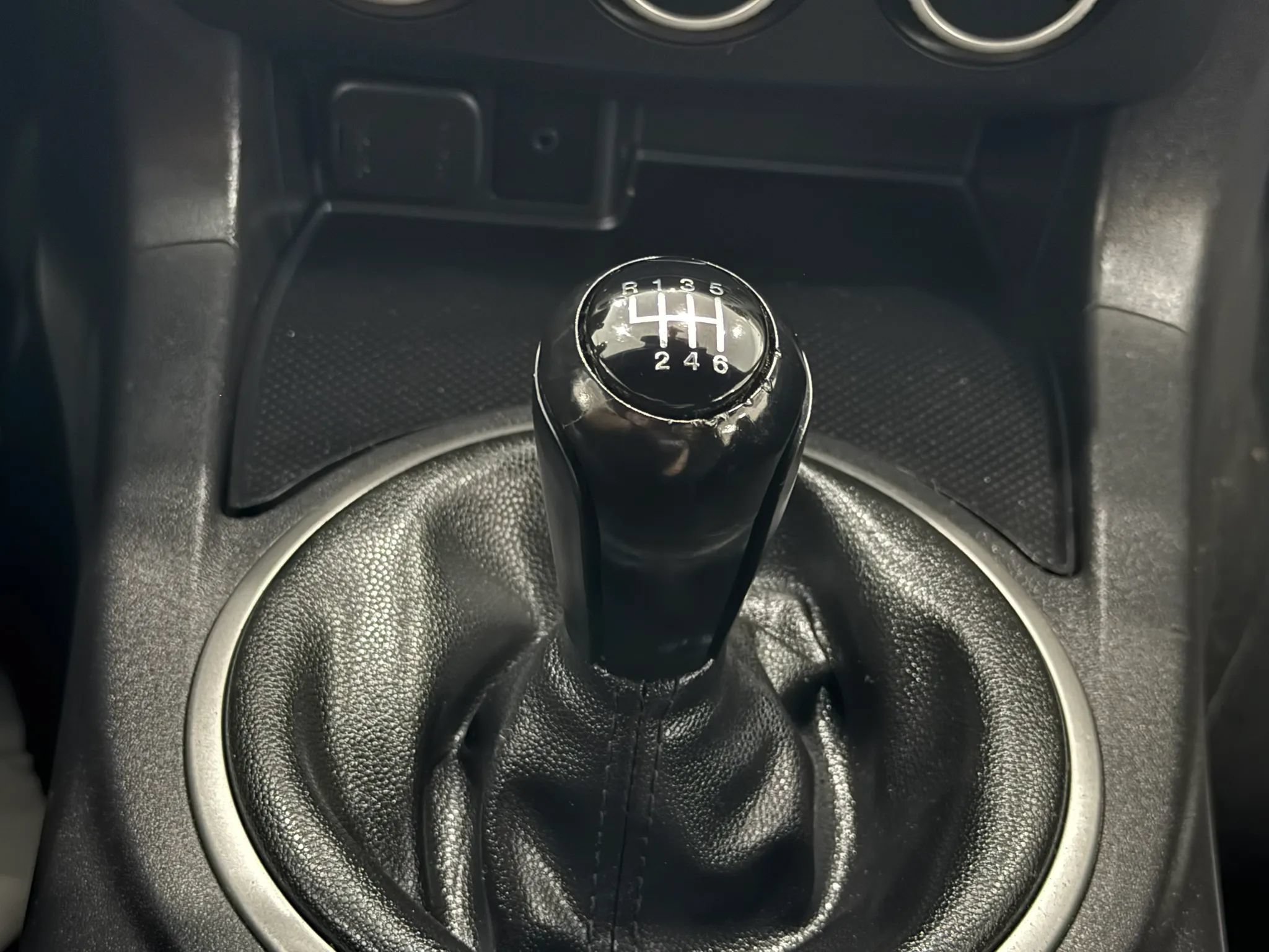 Used 2012 MAZDA MX-5 Miata Touring w/ Suspension Pkg RWD image 23