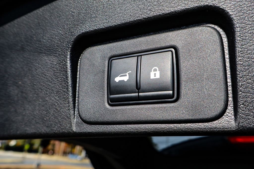 Used 2024 Nissan Rogue SV image 34