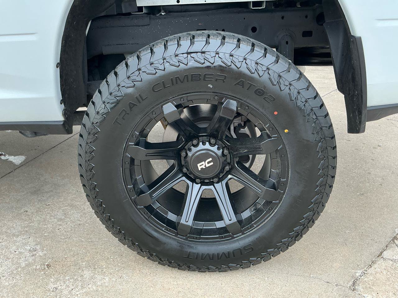Used 2024 RAM 2500 Big Horn w/ Off Road Package AWD/4WD image 10
