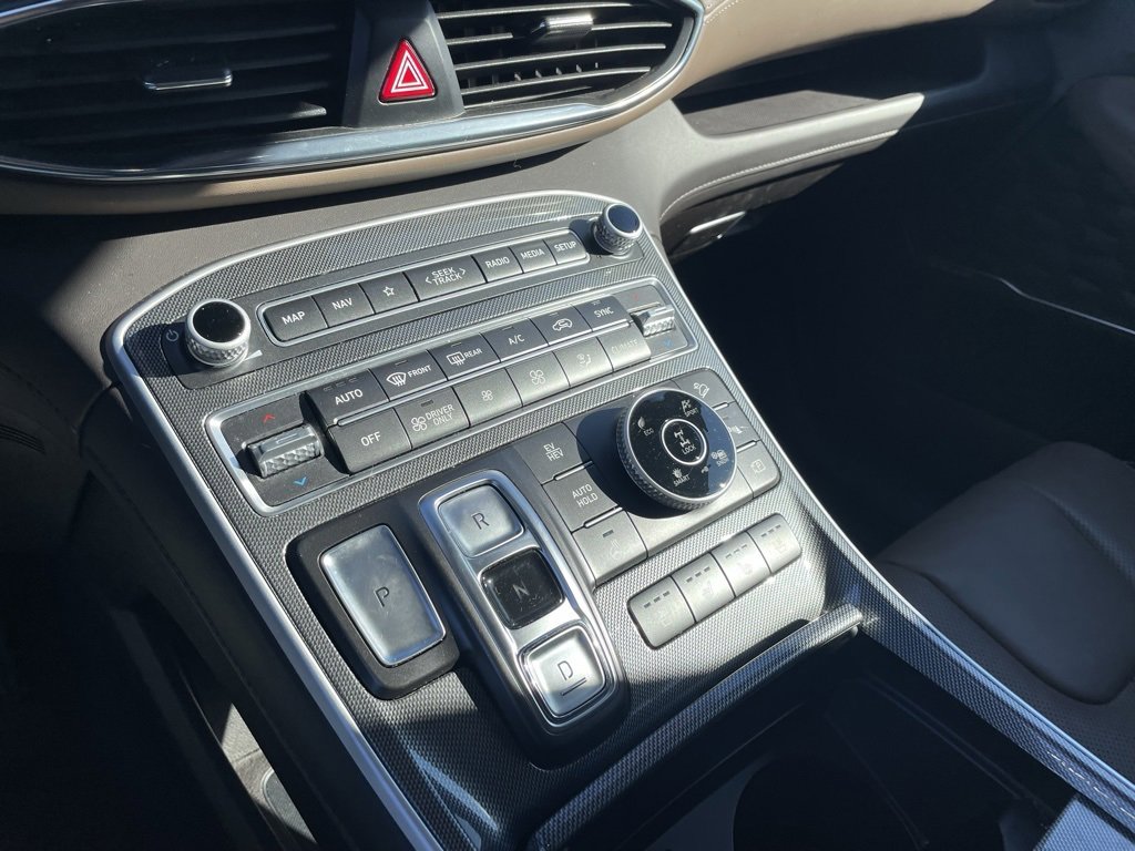 Used 2023 Hyundai Santa Fe Limited image 16