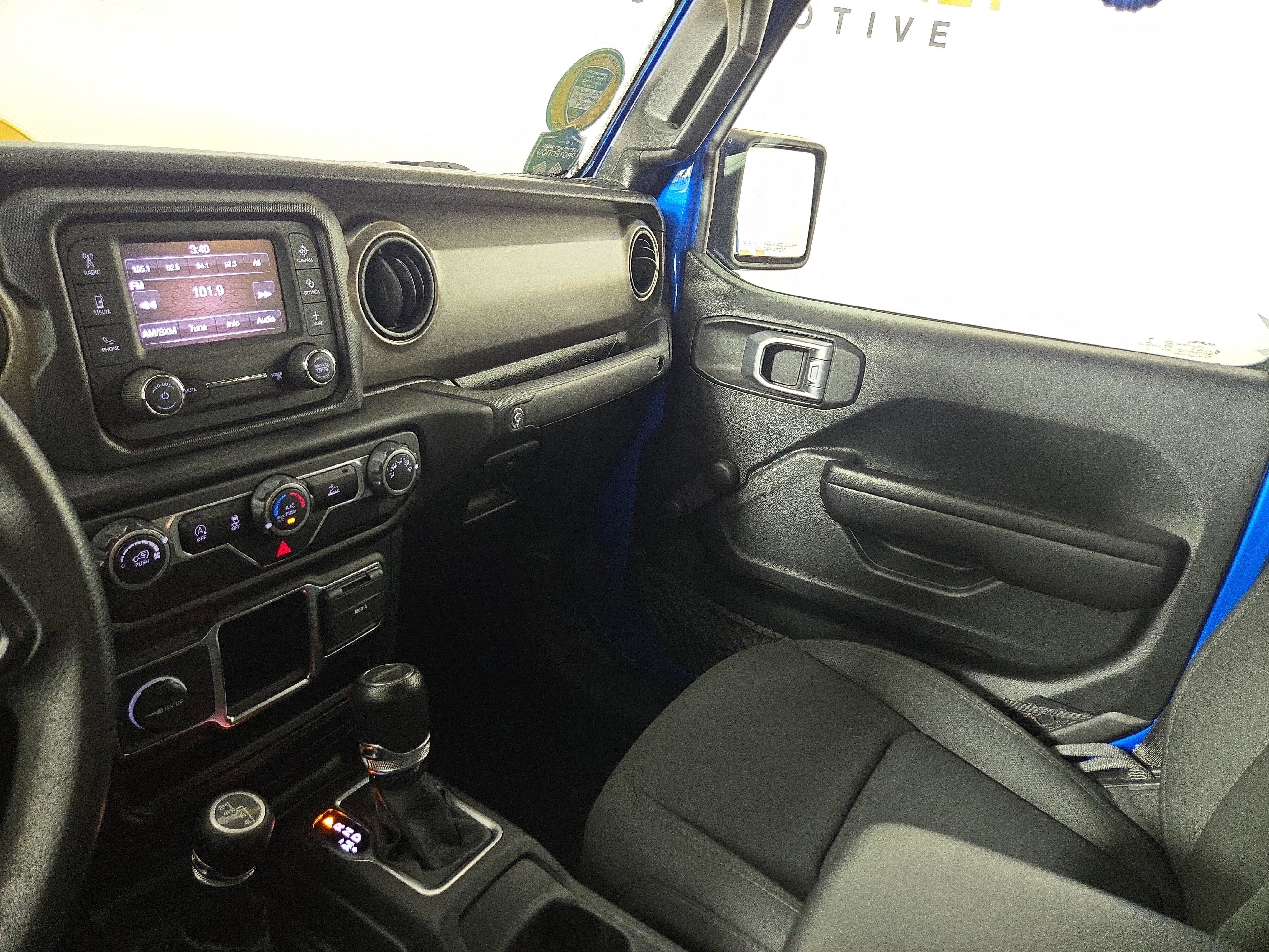 Used 2021 Jeep Gladiator Sport image 24