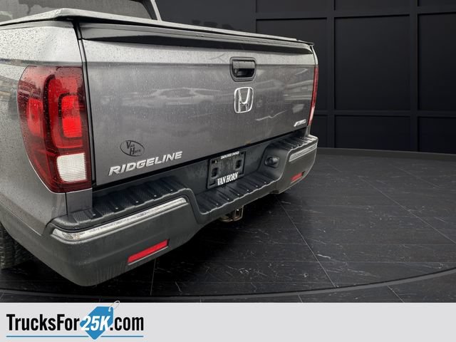 Used 2017 Honda Ridgeline RT image 10