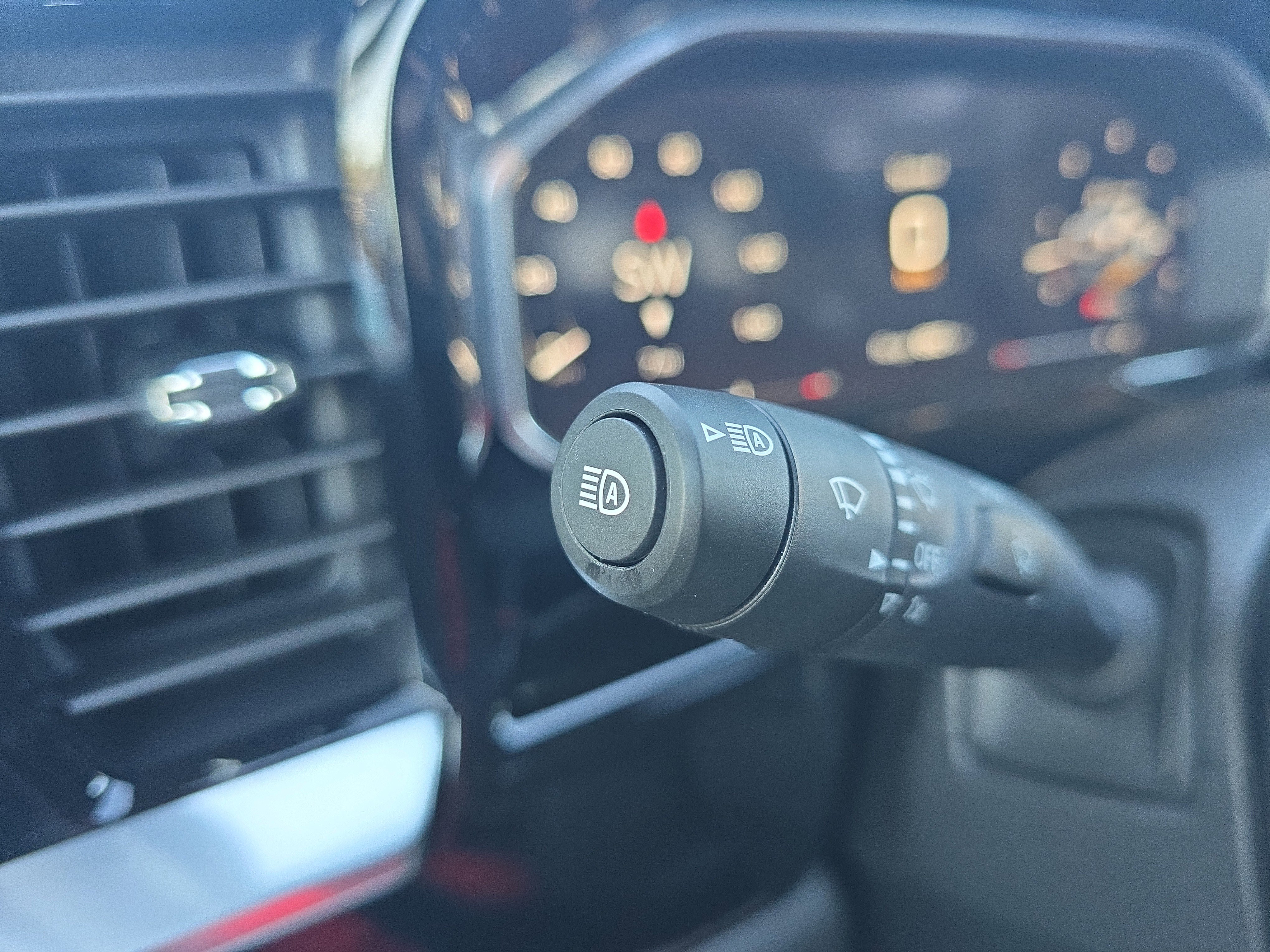 New 2026 GMC Sierra 2500 SLT w/ SLT Premium Package image 32