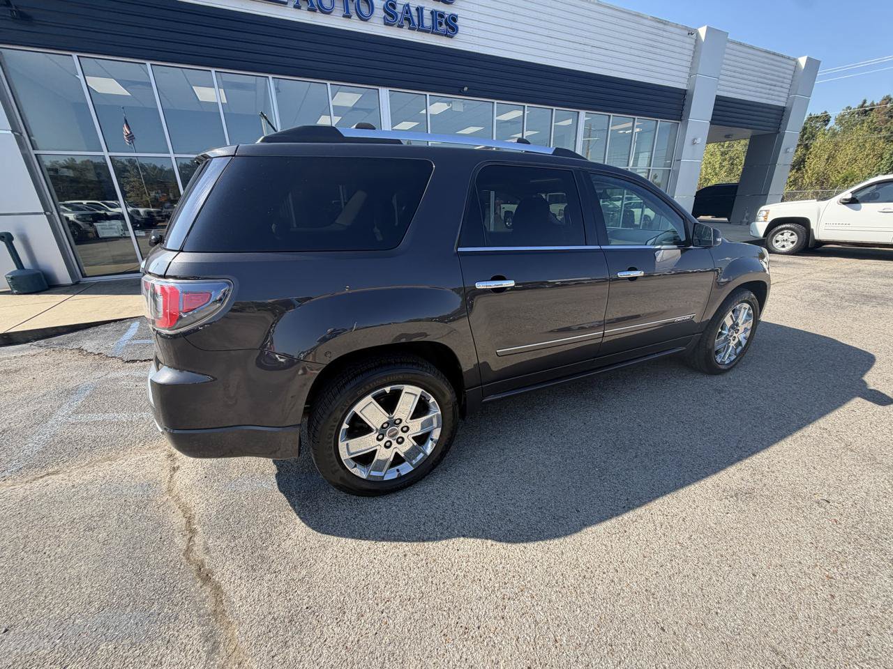 Used 2014 GMC Acadia Denali FWD image 4