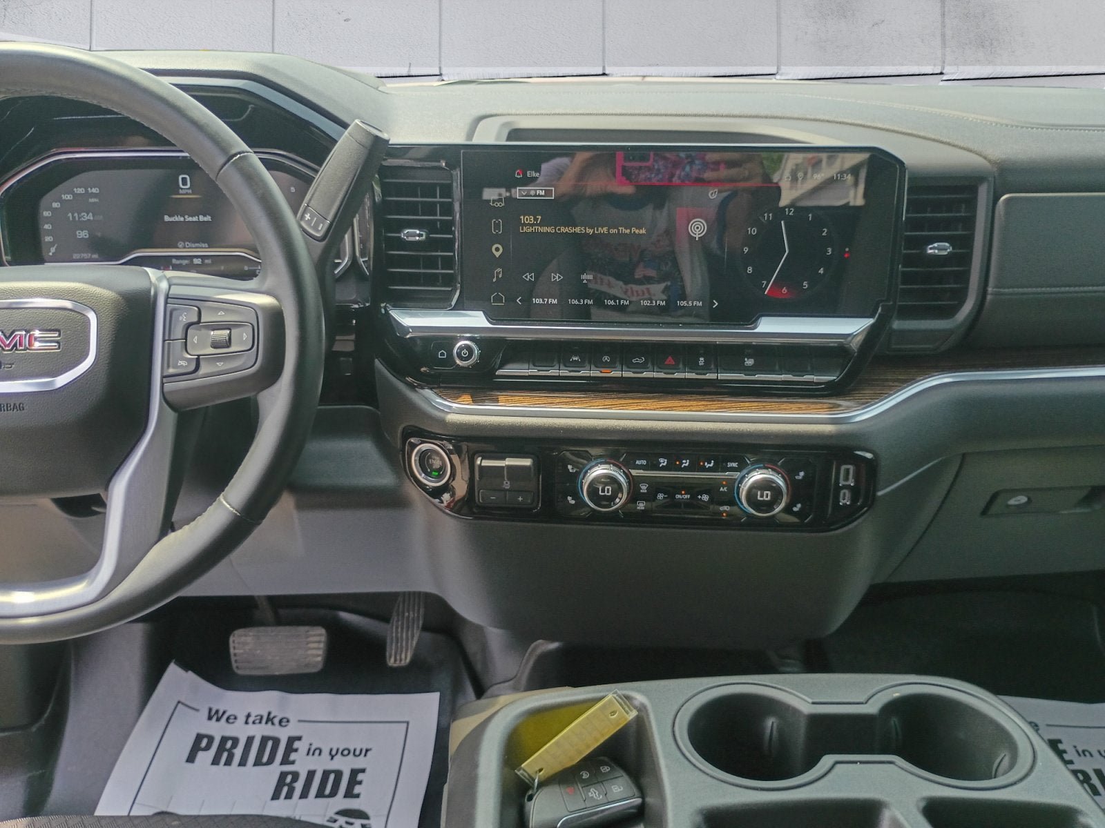Used 2023 GMC Sierra 1500 Elevation AWD/4WD image 12