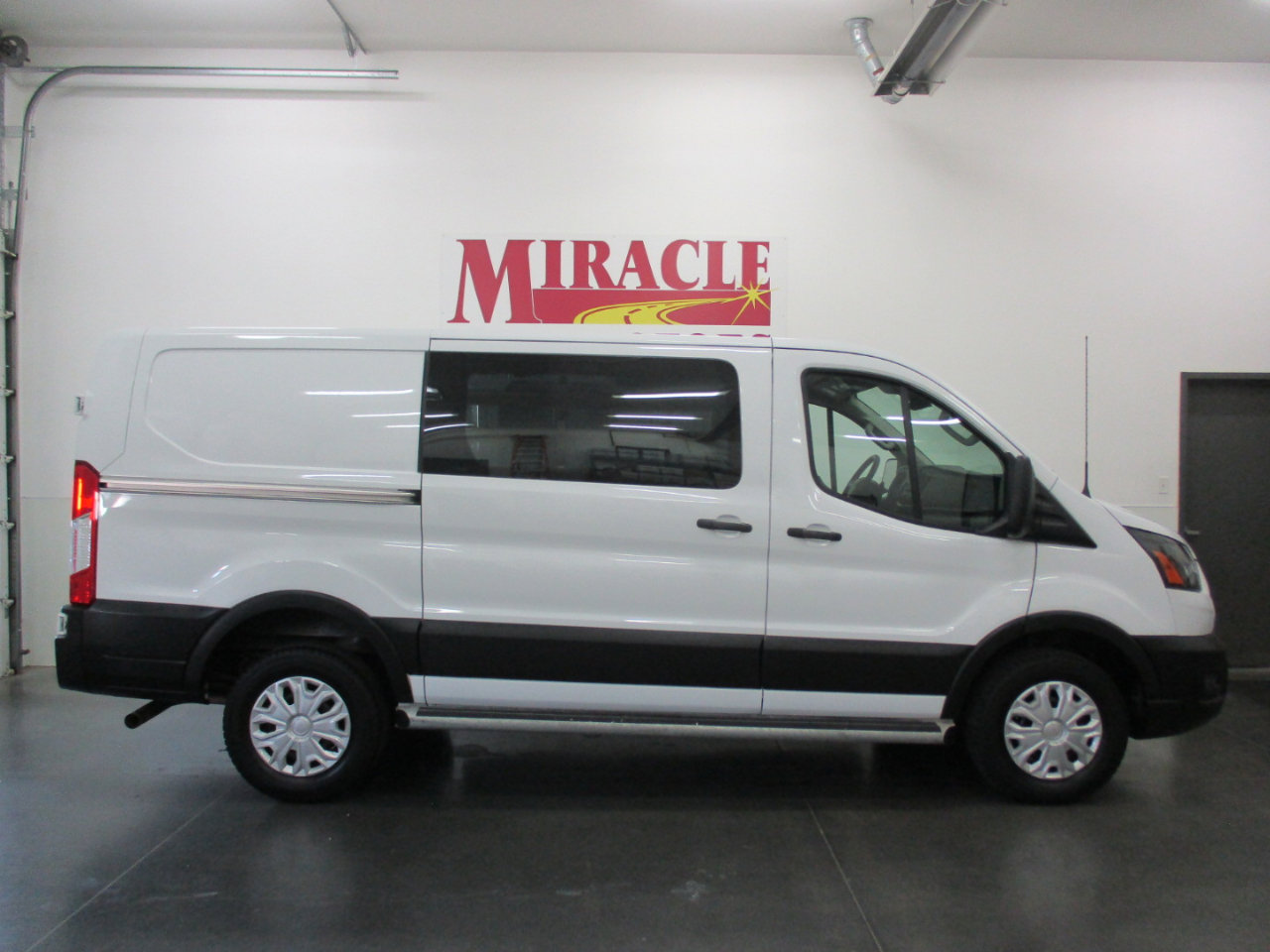 Used 2024 Ford Transit 250 Low Roof w/ Exterior Upgrade Package image 6
