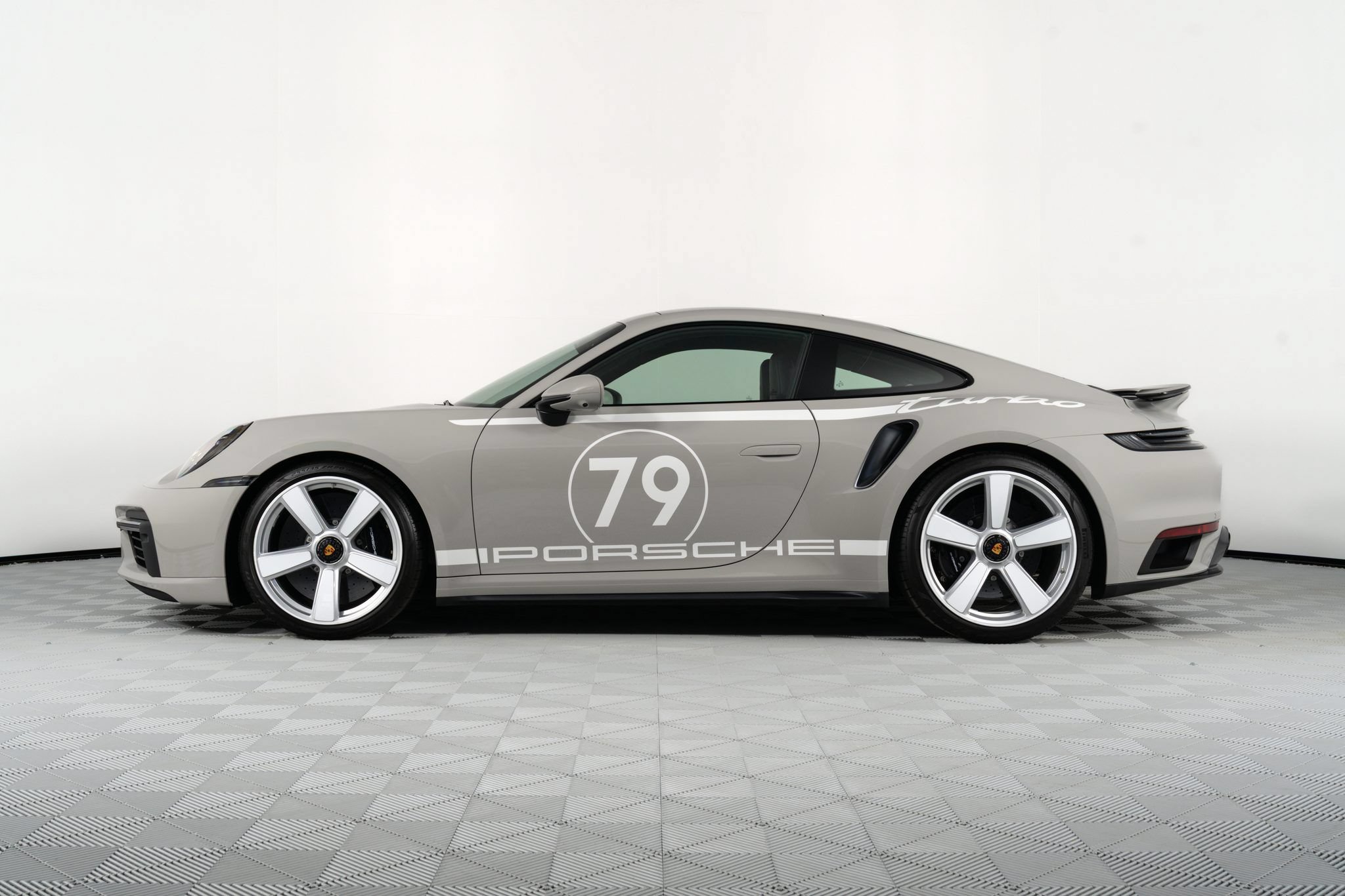Used 2025 Porsche 911 Turbo S AWD/4WD image 22