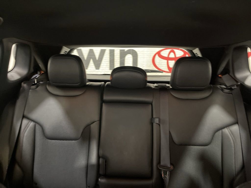 Used 2025 Jeep Compass Trailhawk image 20