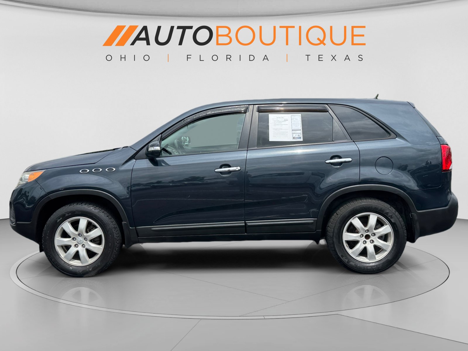 Used 2012 Kia Sorento FWD image 2
