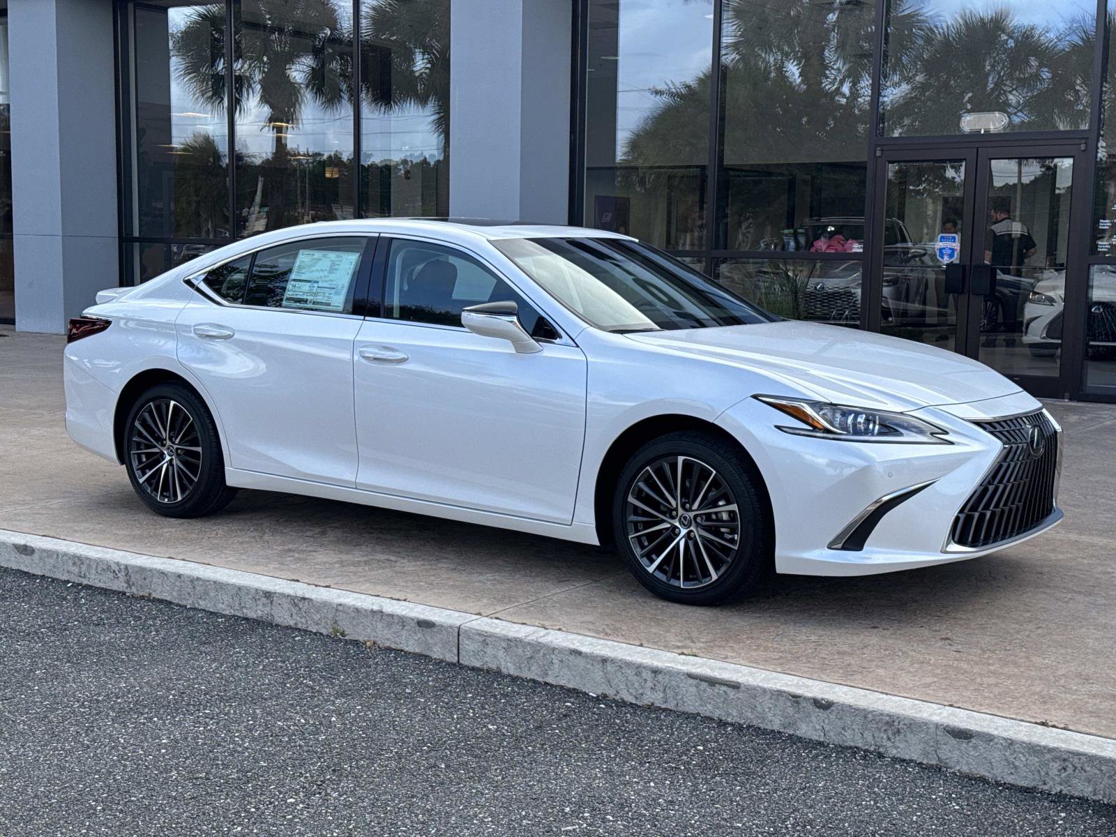 New 2025 Lexus ES 300h w/ Premium Package