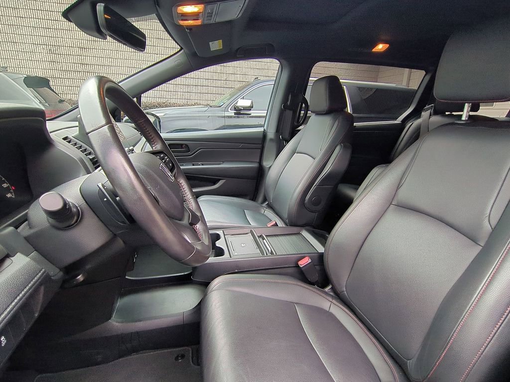 Used 2025 Honda Odyssey Sport-L image 24