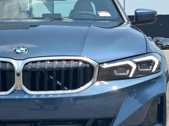 New 2026 BMW 330i xDrive Sedan w/ Premium Package AWD/4WD image 10