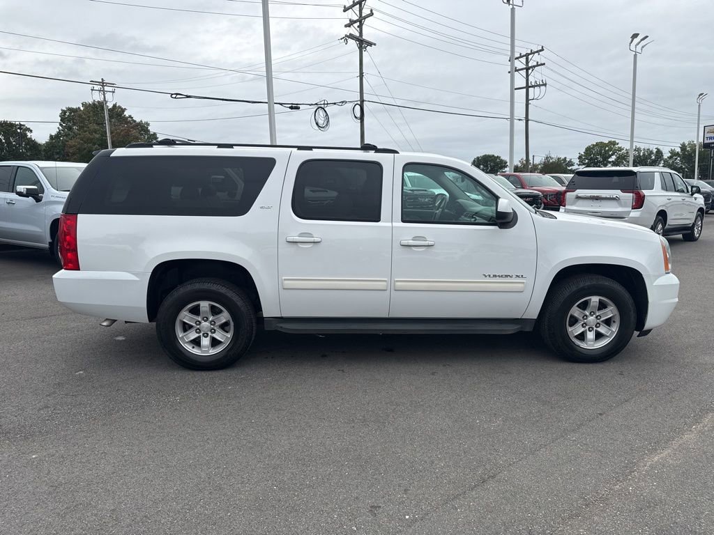 Used 2014 GMC Yukon XL SLT w/ SLT-2 Equipment Package image 6
