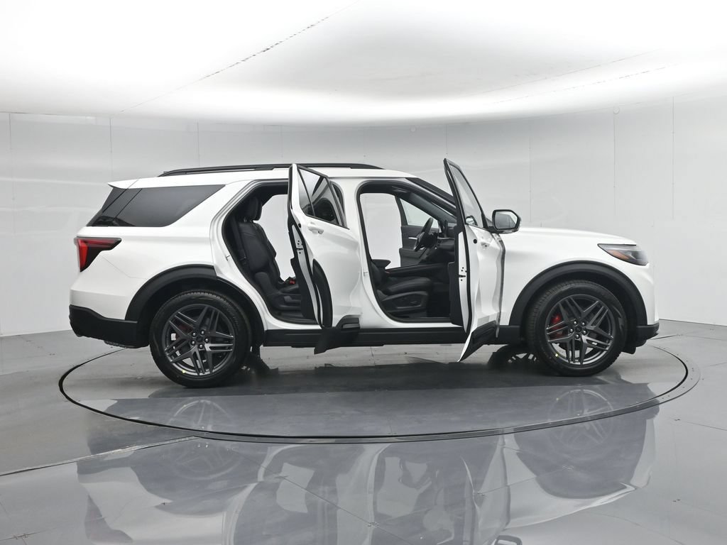 New 2026 Ford Explorer ST w/ Sun And Sound Package AWD/4WD image 4