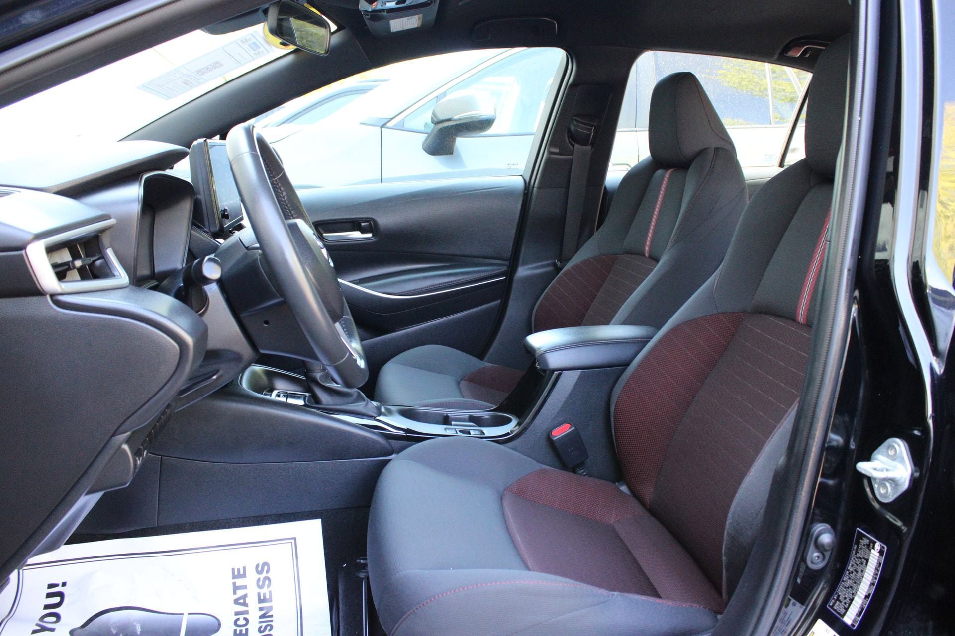 Used 2024 Toyota Corolla SE FWD image 14