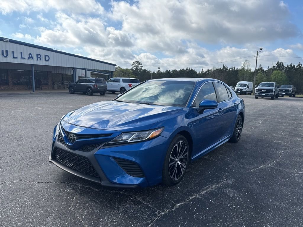 Used 2018 Toyota Camry SE image 17