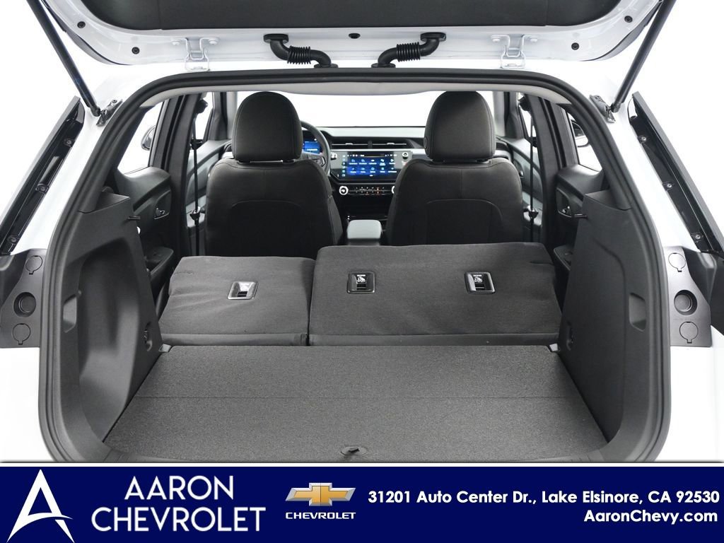 New 2027 Chevrolet Bolt LT w/ Comfort Package image 34