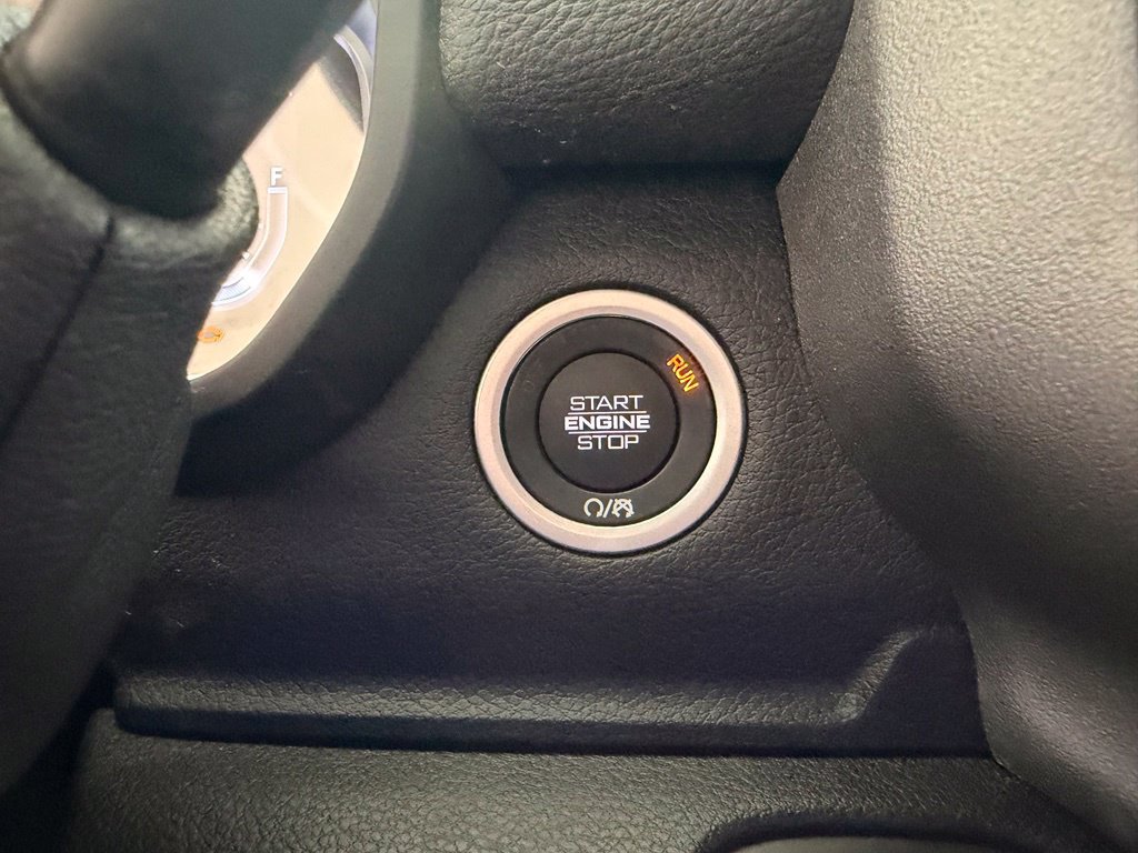 Used 2025 RAM 2500 Laramie AWD/4WD image 53