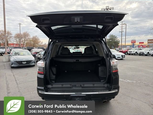 Used 2015 Toyota 4Runner Limited image 31