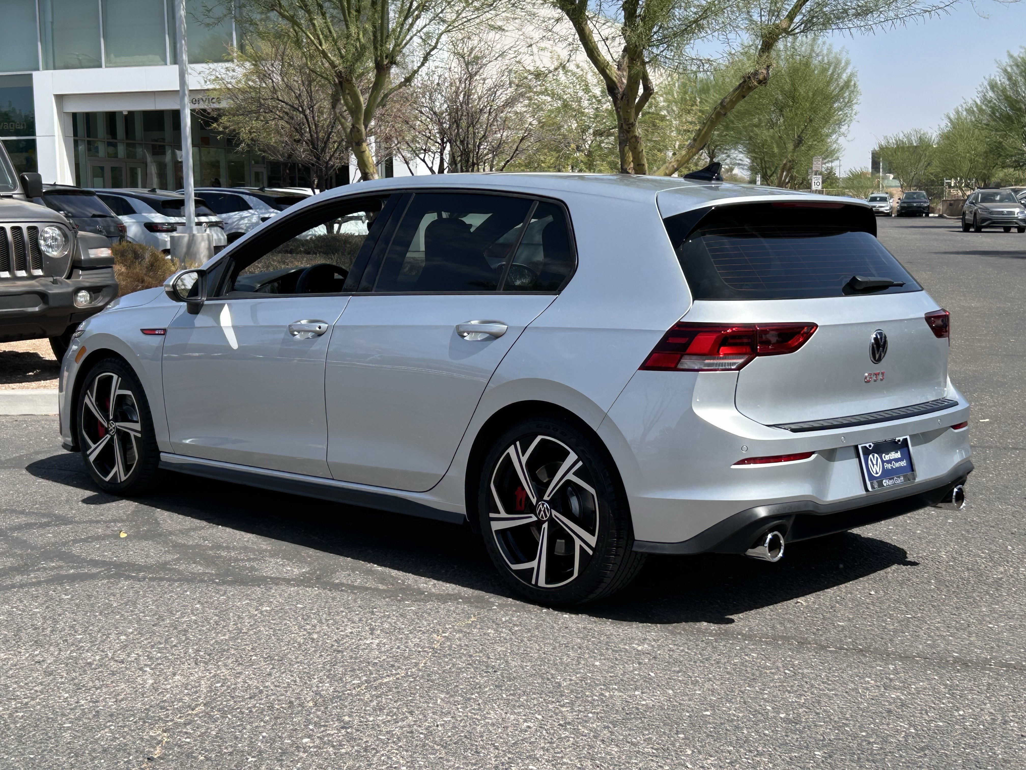Certified 2024 Volkswagen GTI SE FWD image 3