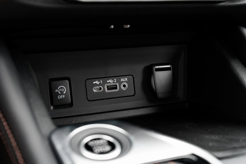 New 2025 Nissan Sentra SR w/ SR Premium Package image 15